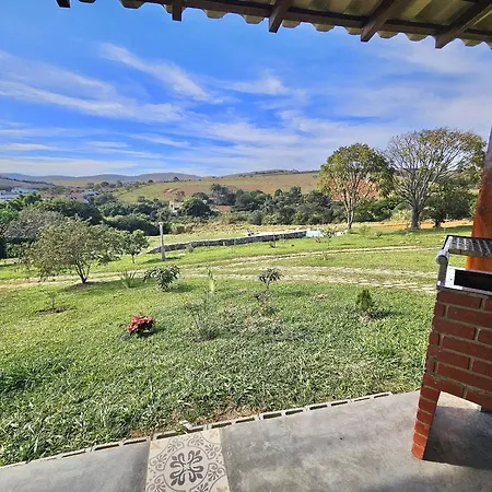 Chales Vila Carrancas - Ao Lado Do Centro Com Piscina, Cozinha Completa E Muita Tranquilidade Exterior photo